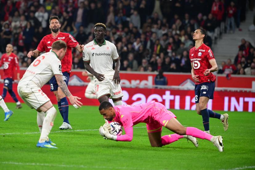 Yéhvann Diouf en action avec Nice lors d'un match de Ligue 1