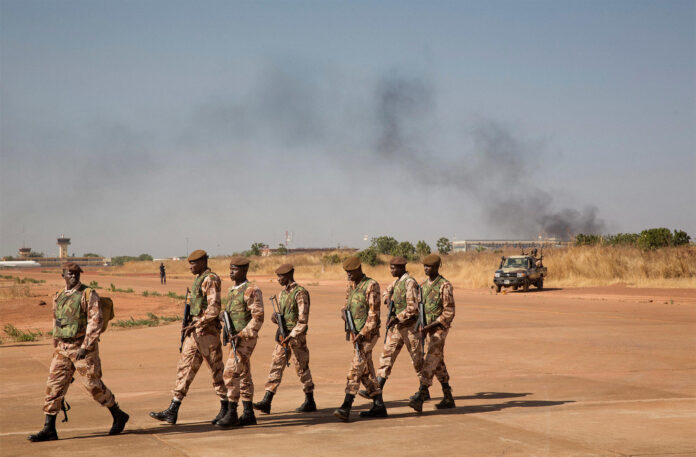 Carte du Mali illustrant les zones touchées par l'offensive touarègue et djihadiste