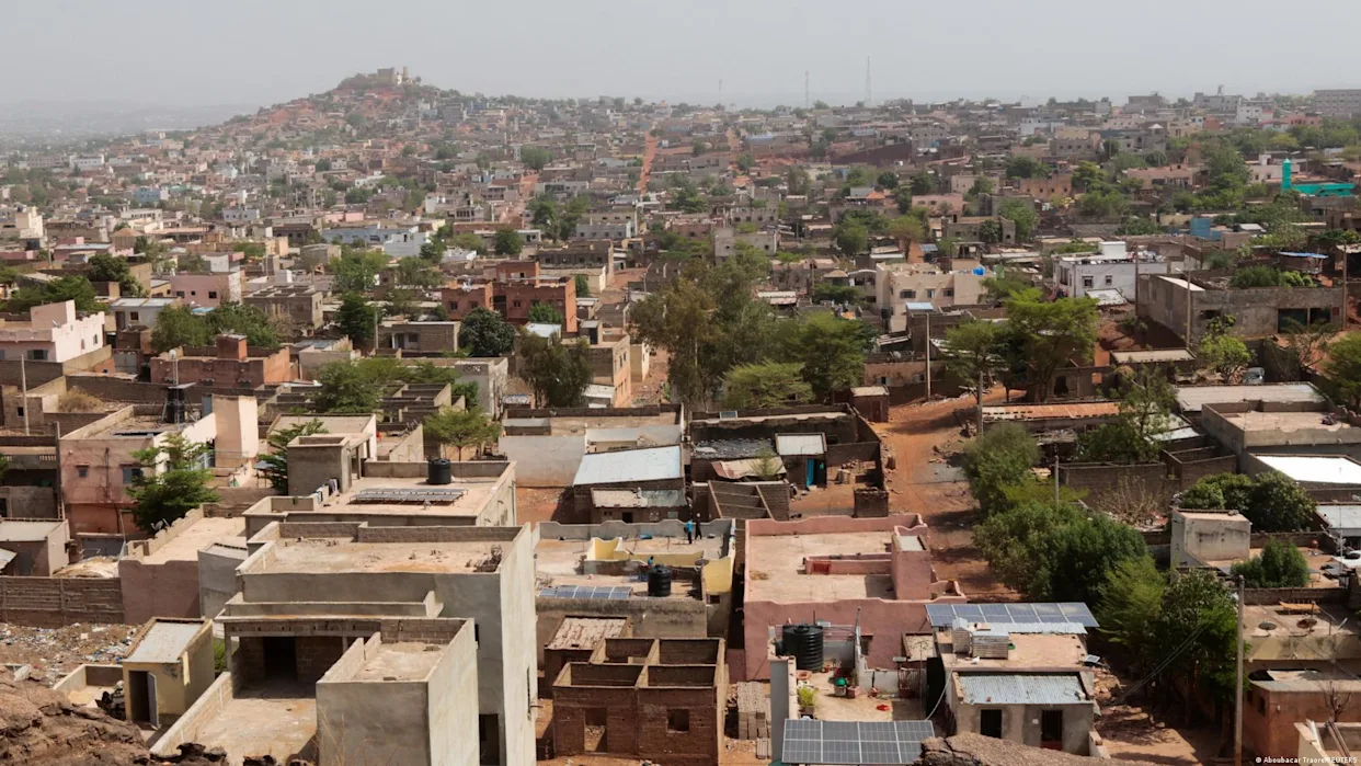 Blocus des routes vers Bamako : des véhicules incendiés par des djihadistes