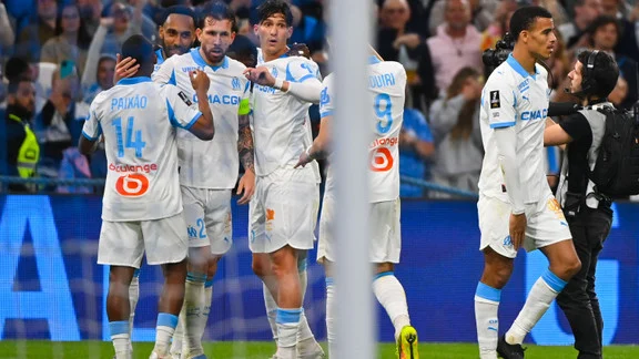 Leonardo Balerdi en tenue de l'OM
