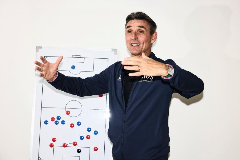 Guillaume Warmuz, gardien de Lens, lors de la victoire historique contre Arsenal à Wembley en 1998