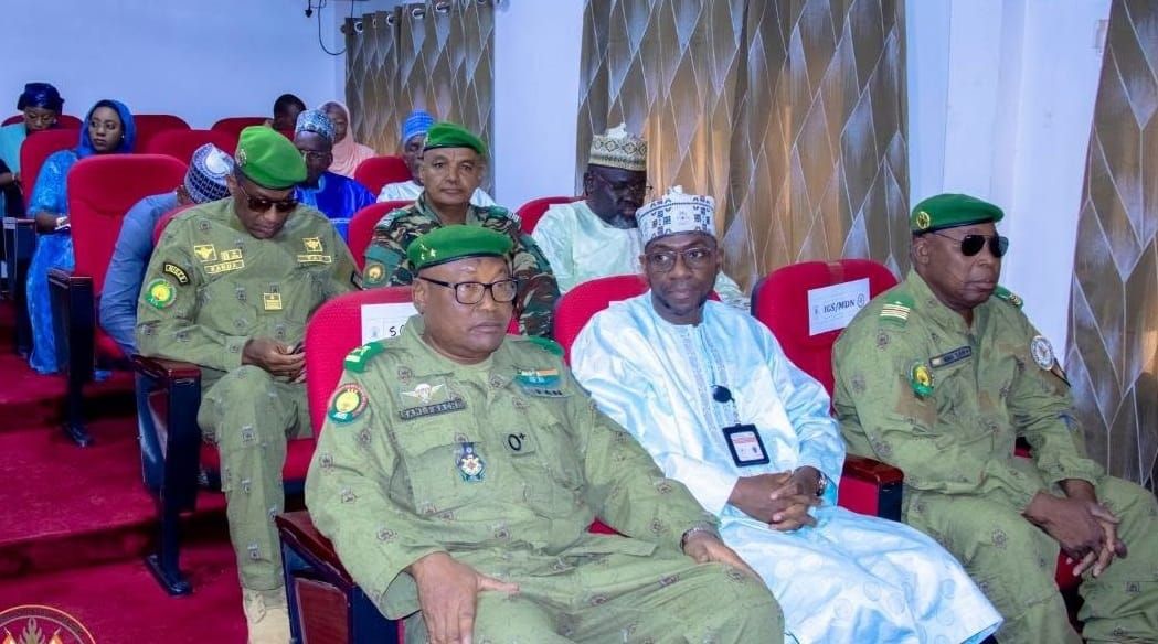 formation des attachés de défense et militaires au Niger
