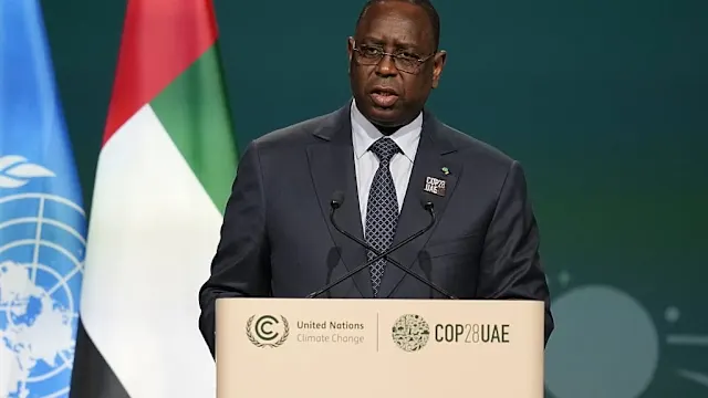 Photo officielle de Macky Sall et Diomaye Faye lors de leur rencontre à Dakar