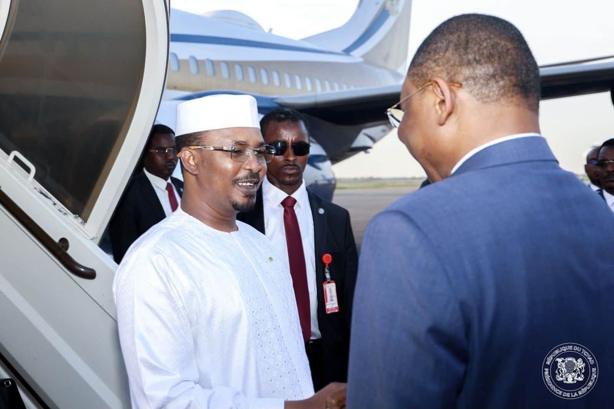 Retour triomphal du président du Tchad après sa mission aux Émirats arabes unis