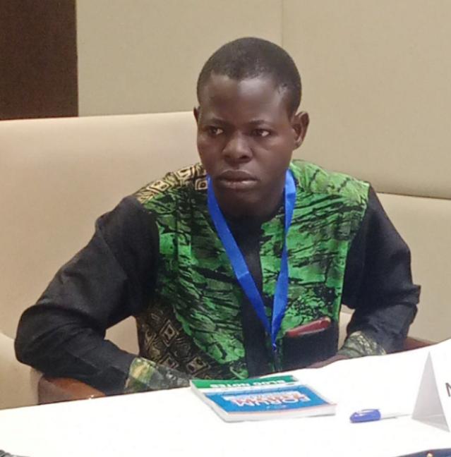 Seydou Hamidou, jeune activiste de Makalondi, partage son expérience lors du forum de Niamey
