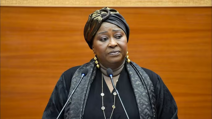 Maïmouna Dièye et Ousmane Sonko lors d'un événement politique