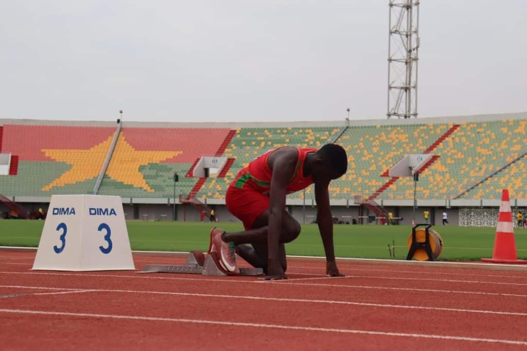 athlètes burkinabè célébrant leurs médailles aux championnats U18 et U20