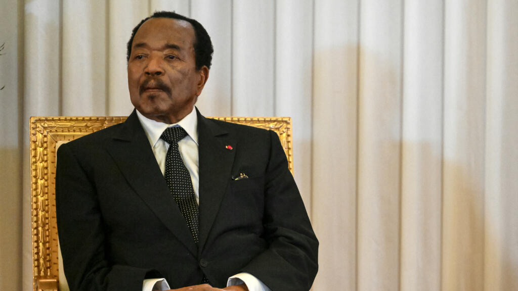 Le président camerounais Paul Biya lors d'une audience au palais présidentiel de Yaoundé en avril 2026