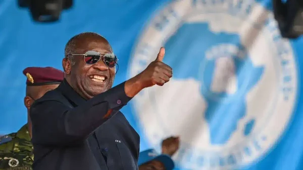 Laurent Gbagbo, reconduit à la tête du PPA-CI, lors de la mise en place d'une direction collégiale