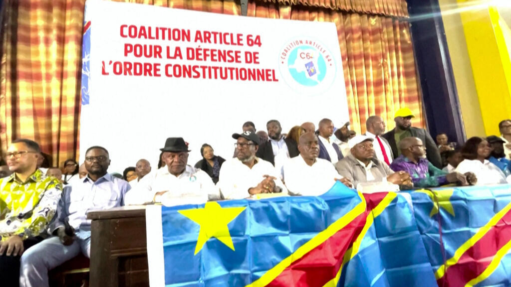 Les leaders de l'opposition de la coalition C64 lors d'un meeting à Kinshasa, en RDC